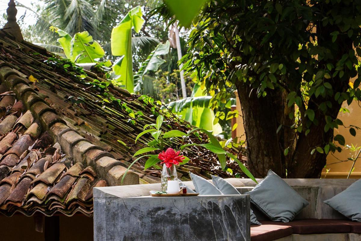 Sri Yoga Shala Bed and Breakfast Unawatuna Exterior foto